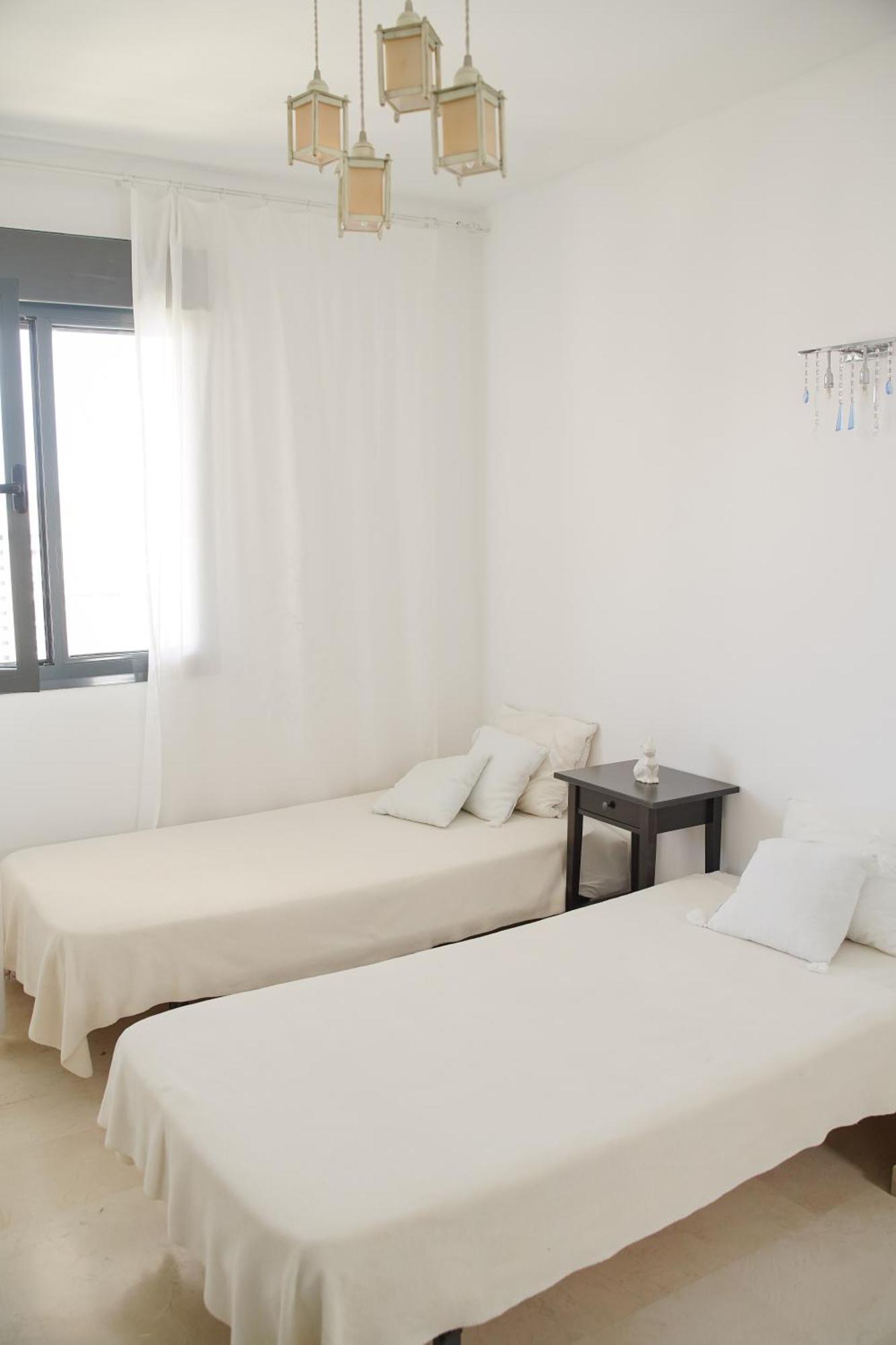Amplio Apartamento Con Vistas A La Playa Apartment Бенидорм Екстериор снимка