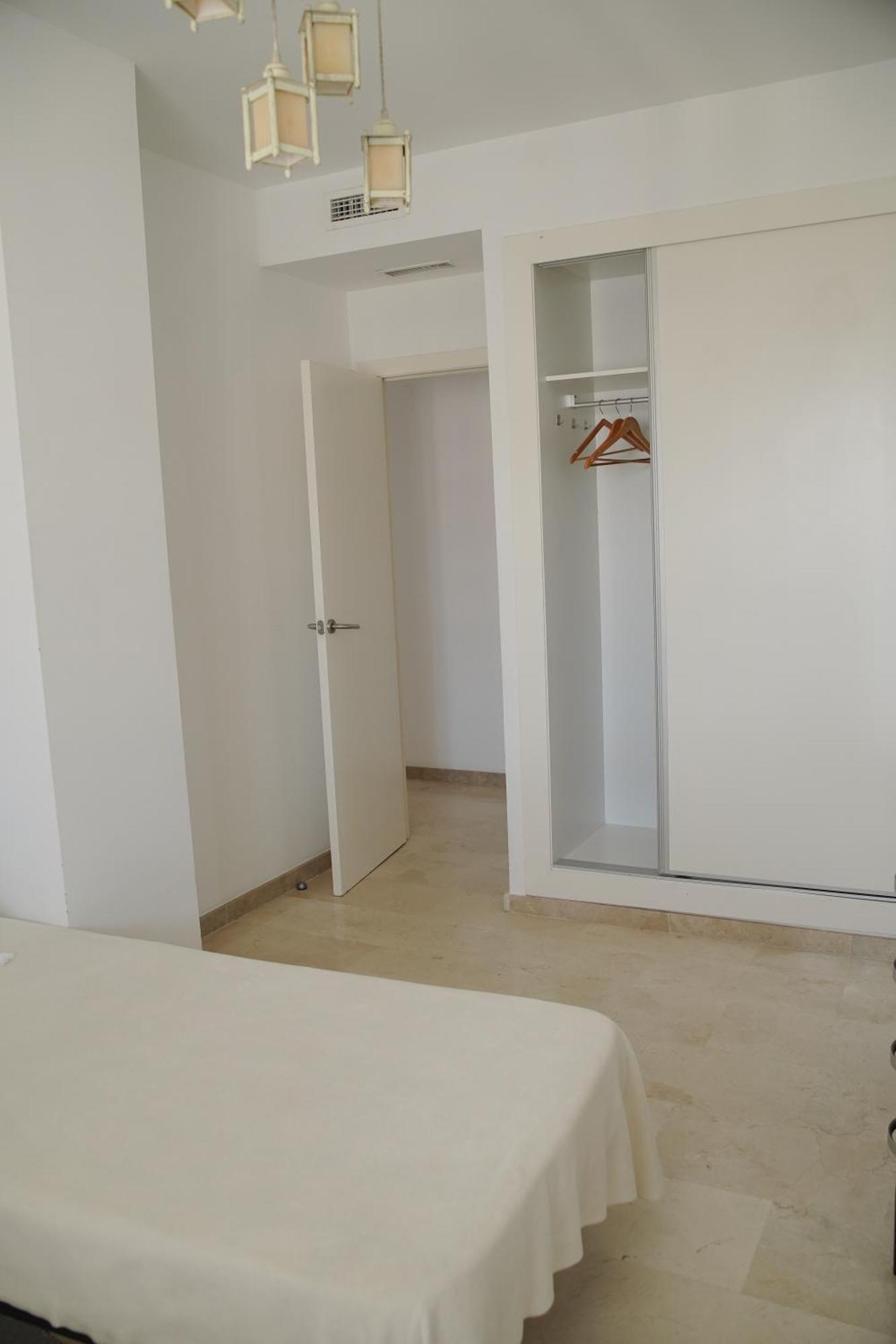 Amplio Apartamento Con Vistas A La Playa Apartment Бенидорм Екстериор снимка
